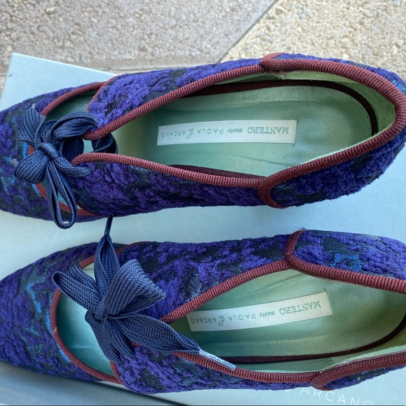 LaCie platforms with bow tie - Picture 1 of 5